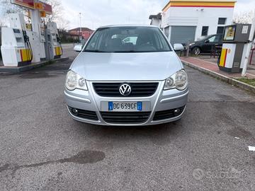 Volskwagen polo