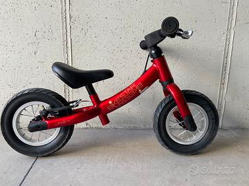 Bici senza pedali con freno