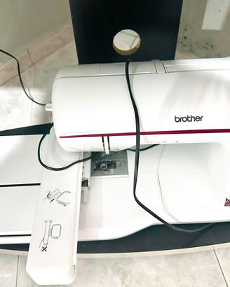 Ricamatrice Brother Innovis NV870 Special Edition
