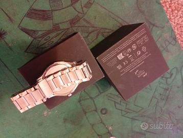 A)X  orologio indossato una volta. Cinque mesi di.