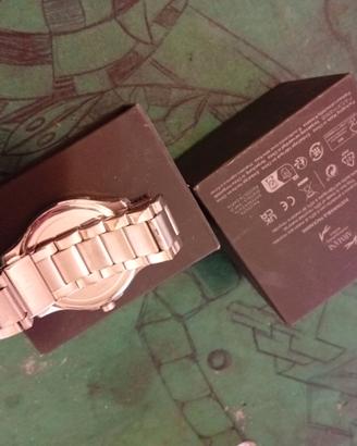 A)X  orologio indossato una volta. Cinque mesi di.