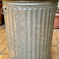Bidone grande zincato giardino