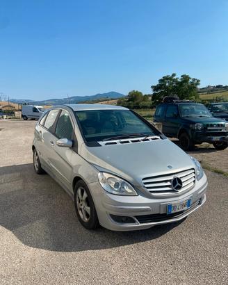 Disponibili ricambi Mercedes Classe B.