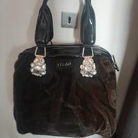 Borsa LIU JO originale eco-pelliccia con dettagli 