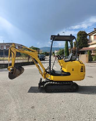 MINIESCAVATORE KOMATSU PC12R8