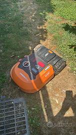 Robot tagliaerba