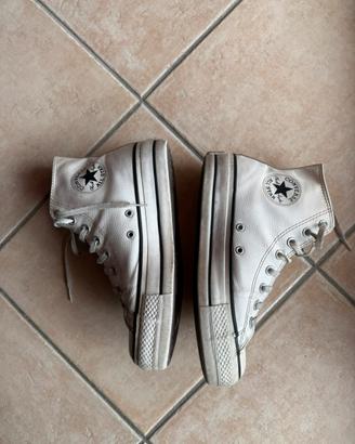 Converse bianche di pelle