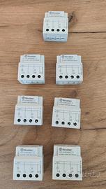 7 Dimmer marca Finder (varialuce)