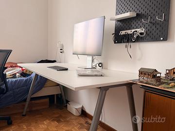 Scrivania bianca 140x80 - altezza regolabile