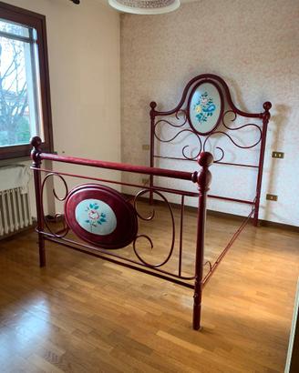 Letto matrimoniale in ferro battuto