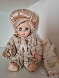 Bambola in porcellana Cleò Faenza