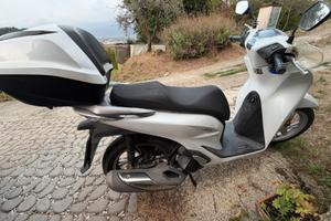 Scooter sh 150 anno 2020