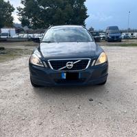 Volvo XC 60 XC60 D5 AWD Momentum