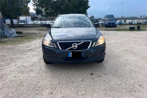 Volvo XC 60 XC60 D5 AWD Momentum