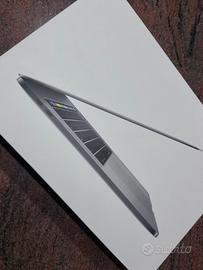 MacBook Pro 15-inch TouchBar 16gb/i7/Radeon 450