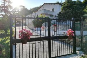 VILLA SINGOLA A CASTELNUOVO DI FARFA