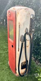 distributore benzina Bennet anni 50