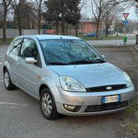 Ford fiesta 2003 benzina