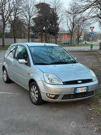 Ford fiesta 2003 benzina