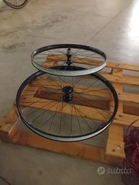 Coppia di nuove ruote MTB 27.5 Plus Boost 15x110