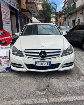 Mercedes-benz C 220 CDI BlueEFFICIENCY Avantgarde