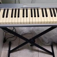 tastiera midi M-Audio con supporto 