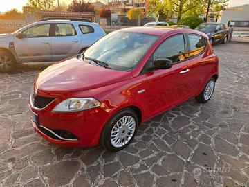 Lancia Ypsilon 1.2 69 CV 5 porte GPL Ecochic Silve
