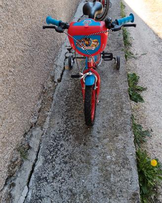 Bici con rotelle
