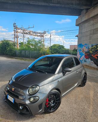 Abarth 595 competizione