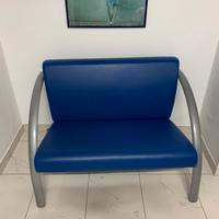 2 divanetti in pelle