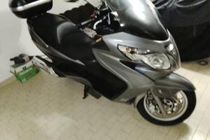 Suzuki burgman 400 
