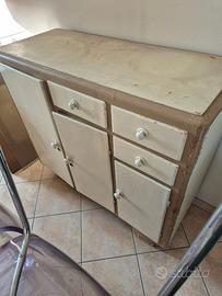 Credenza vintage da collezione