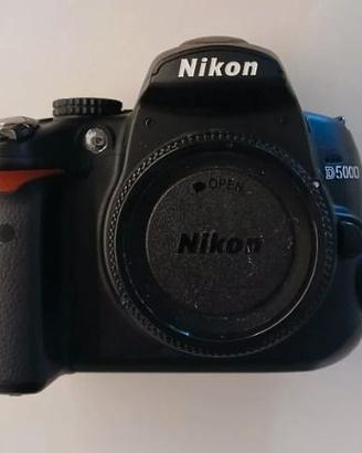 📸 NIKON D5000 – Reflex digitale (corpo macchina)