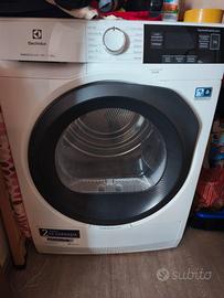 asciugatrice Electrolux da sistemare