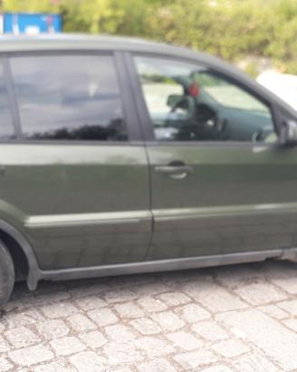 si vende 