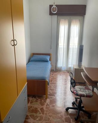 cameretta bimbo