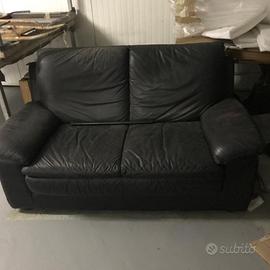 Divano in pelle usato