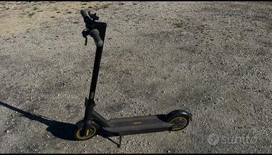 Monopattino ninebot g30