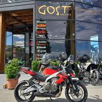 Aprilia Tuono 457 Piranha Red