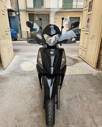 Kymco People 300i GT