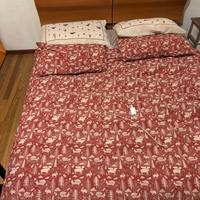 Letto in noce matrimoniale con rete e materasso