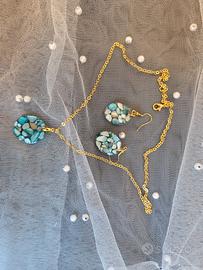 Set collana e orecchini in resina artigianato han