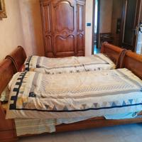 2 letti singoli con doghe in ciliegio