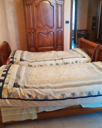 2 letti singoli con doghe in ciliegio
