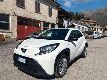 Toyota Aygo X 2022 Active S-CVT – Compatta, Stilos