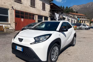 Toyota Aygo X 2022 Active S-CVT – Compatta, Stilos