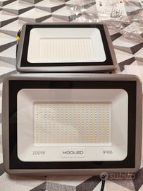 Coppia Faretti LED 200W da Esterno IP66 - NUOVI