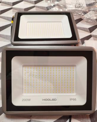 Coppia Faretti LED 200W da Esterno IP66 - NUOVI