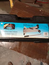 cric idraulico 2 tonnellate 