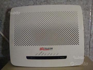 Modem Telecom Adsl e Fibra WiFi Tenuto Maniacalmen